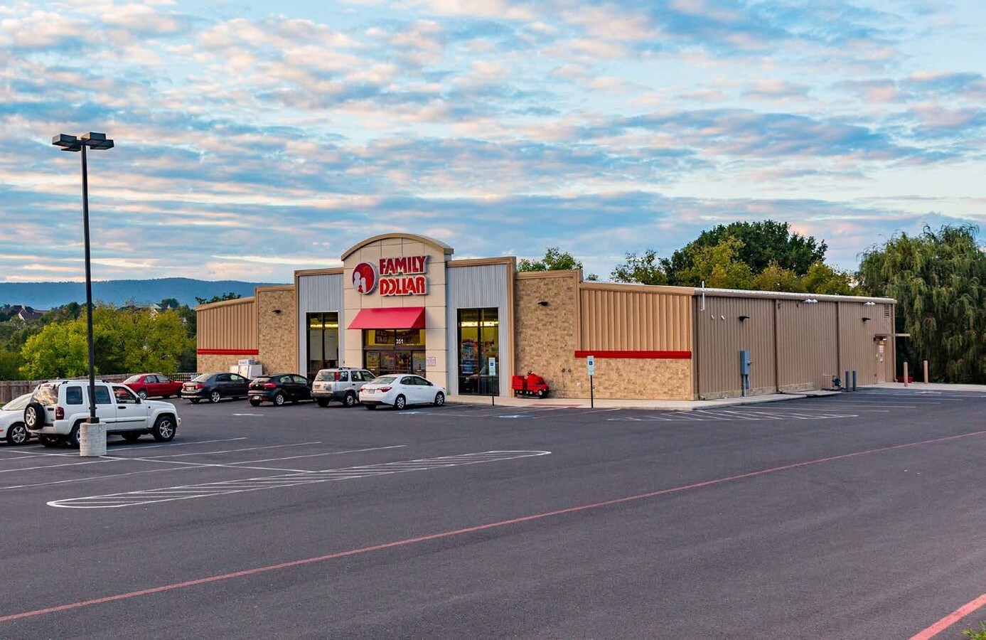 351 S Main St, Broadway, VA 22815