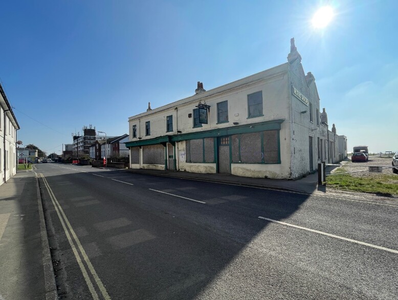 27-29 Sea Front, Hayling Island for sale - Building Photo - Image 1 of 1