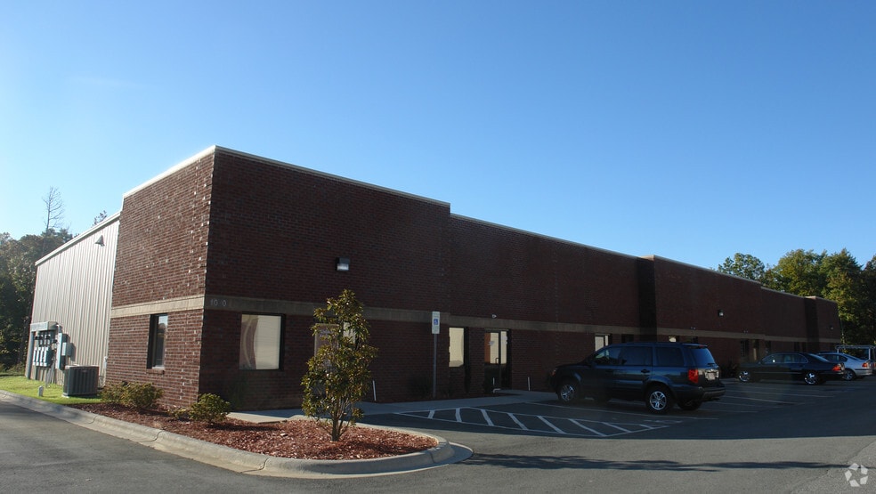 1070 Van Buren Ave, Indian Trail, NC for lease - Building Photo - Image 3 of 8