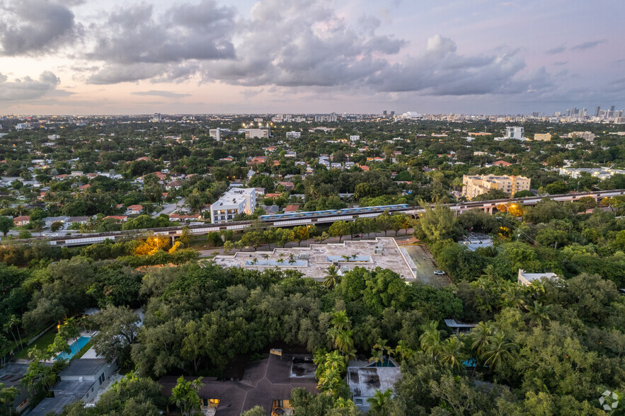 2000 S Dixie Hwy, Miami, FL for lease - Aerial - Image 1 of 17