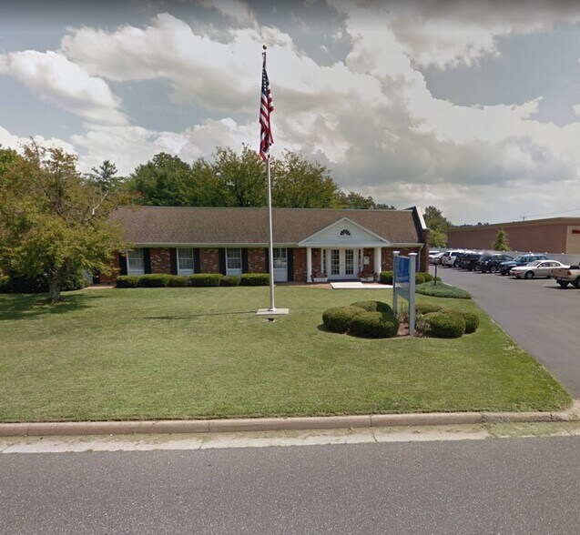 100 Pelham Dr, Waynesboro, VA for sale - Primary Photo - Image 1 of 1