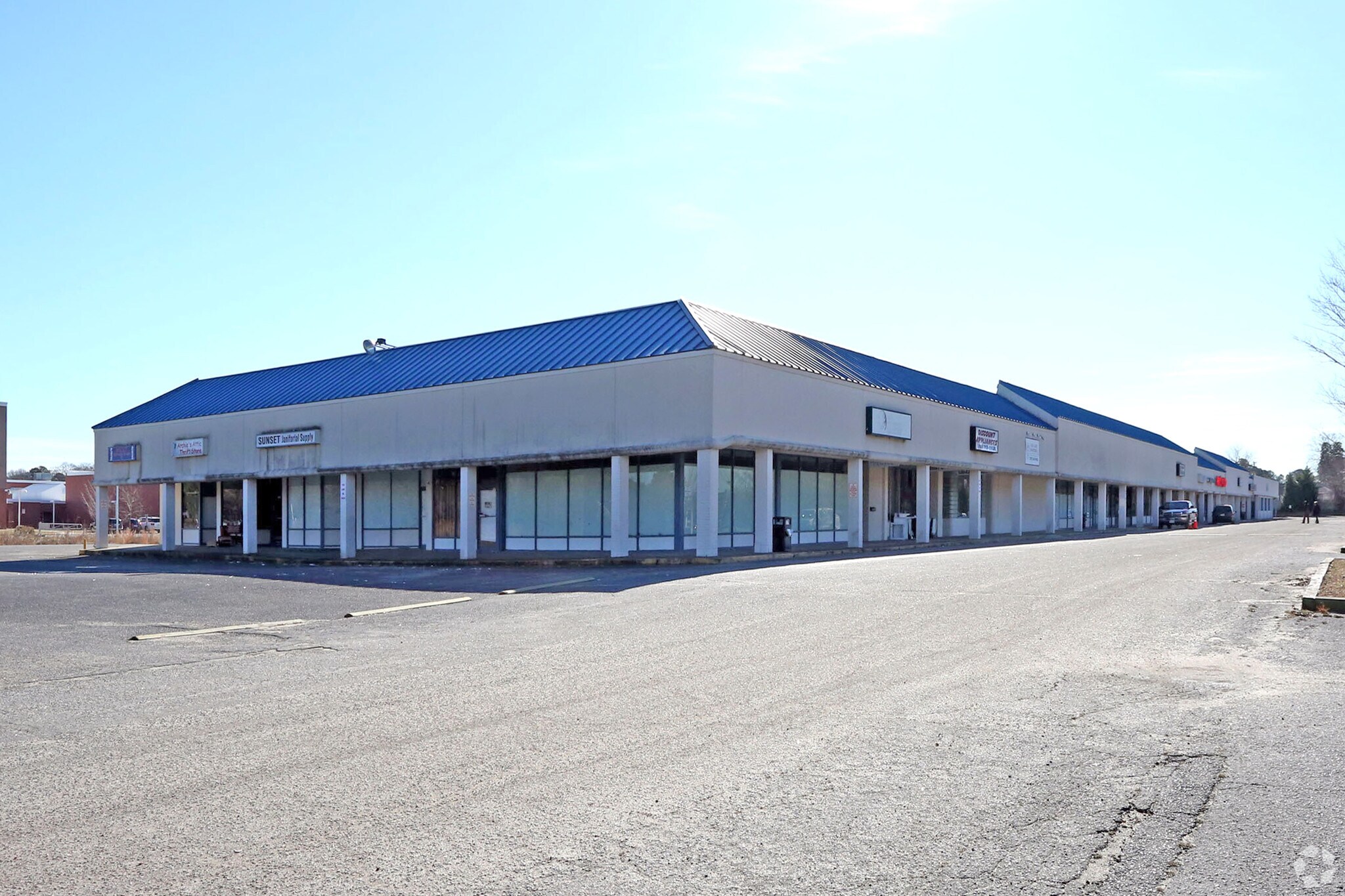 2307-2425 Bainbridge Blvd, Chesapeake, VA for sale Primary Photo- Image 1 of 1