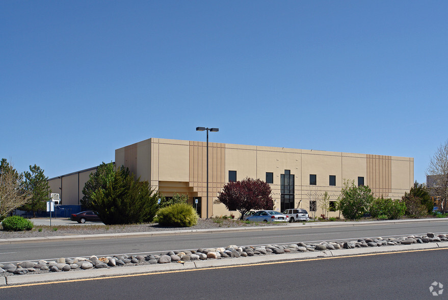 14331 Lear Blvd, Reno, NV for lease - Building Photo - Image 3 of 3