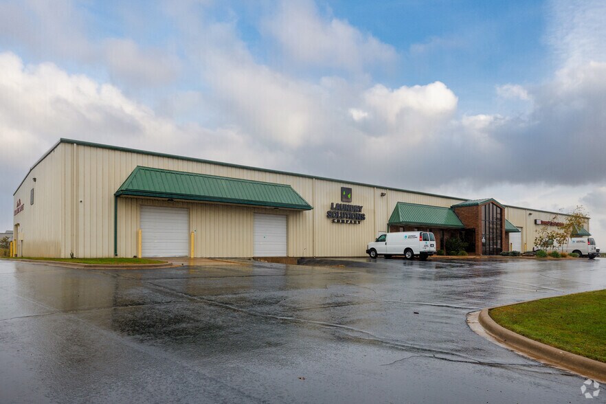 4629 W Calhoun St, Springfield, MO for sale - Primary Photo - Image 1 of 1