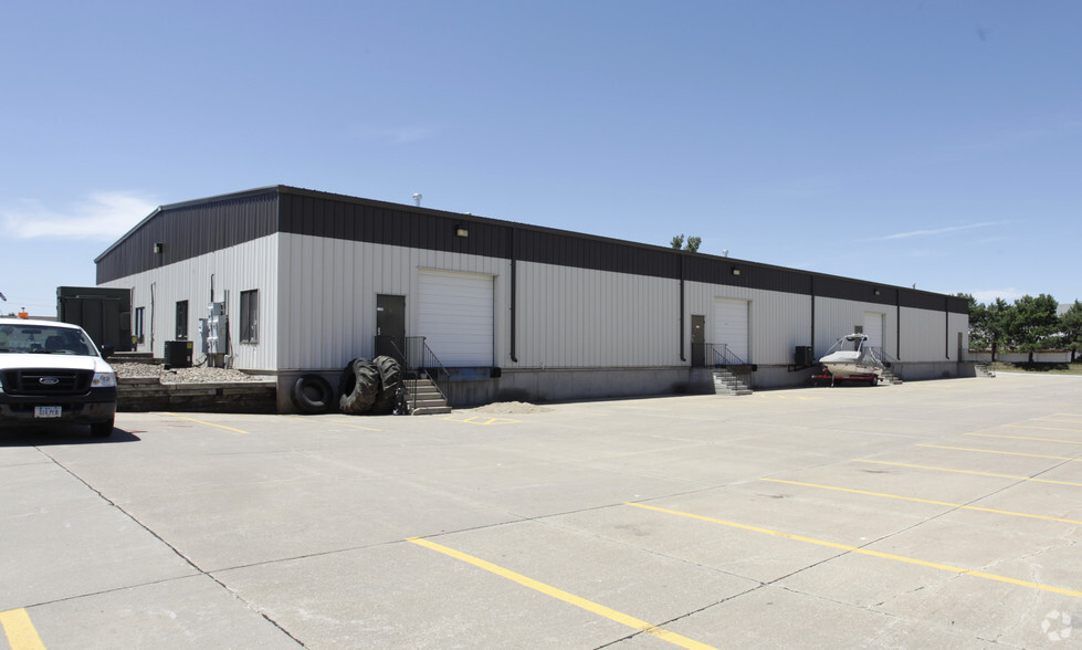 75 NE Venture Dr, Waukee, IA for lease - Building Photo - Image 2 of 3