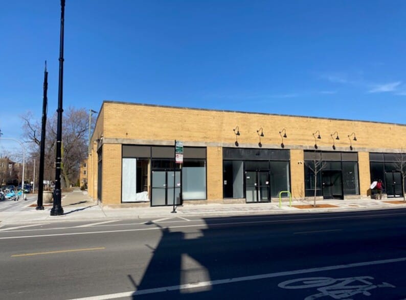 2652-2658 W Lawrence Ave, Chicago, IL for lease - Building Photo - Image 1 of 6