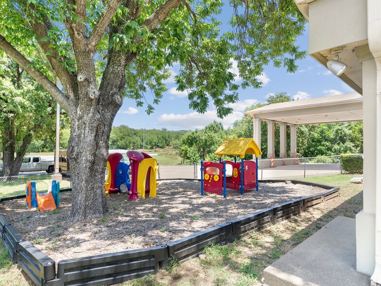 13620 Trinity Blvd, Euless, TX for sale - Building Photo - Image 3 of 5