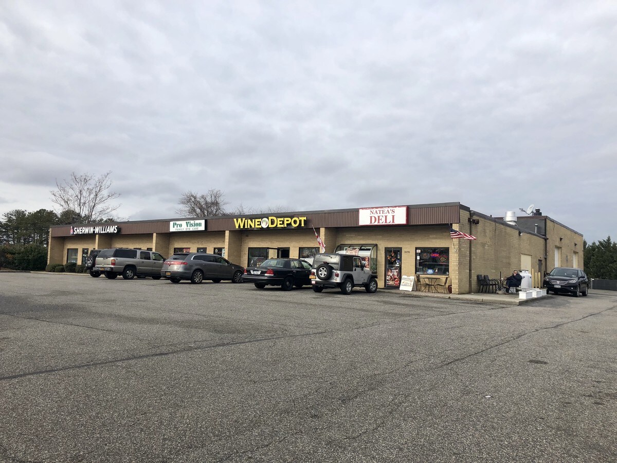 16961700 Old Country Rd, Riverhead, NY 11901 Industrial for Sale