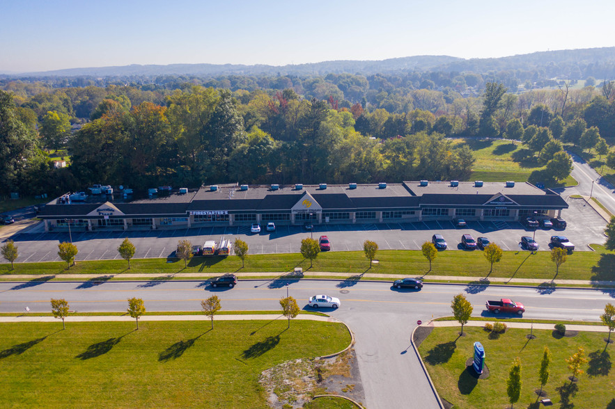 E Market @ Western Dr, York, PA for sale - Building Photo - Image 1 of 1