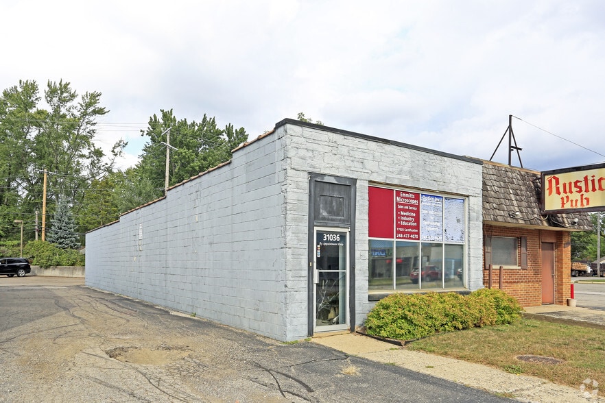 31030-31036 Grand River Ave, Farmington, MI for sale - Building Photo - Image 2 of 4