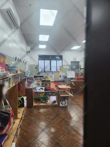 13009 Springfield Blvd, Springfield Gardens, NY for sale - Building Photo - Image 3 of 6