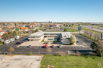 8230 NW Prairie View Rd, Kansas City, MO - aerial  map view