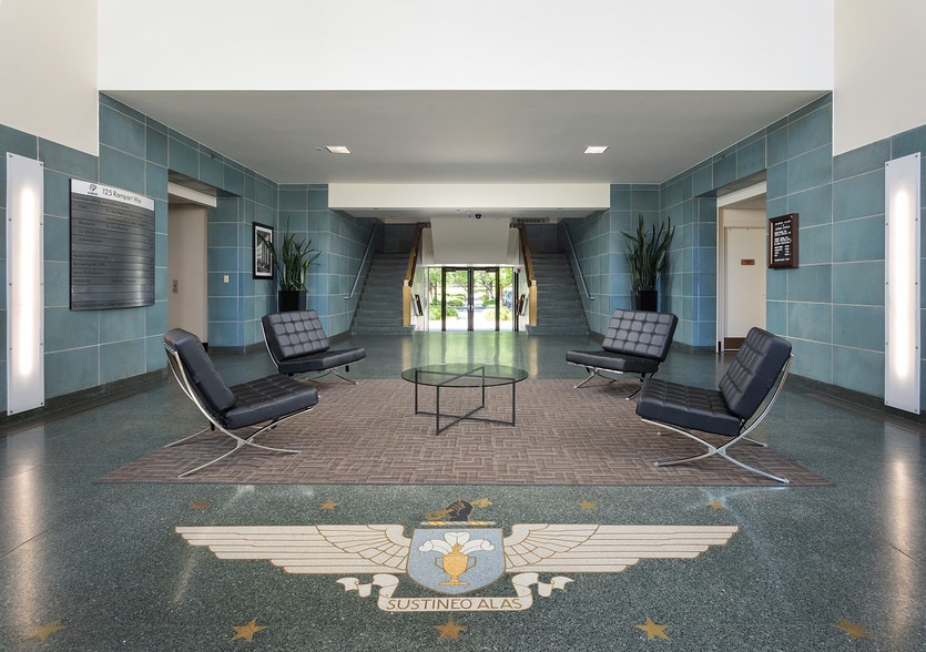 125 Rampart Way, Denver, CO for lease - Building Photo - Image 3 of 18