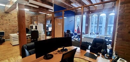 430 Rue Sainte-Hélène, Montréal, QC for lease Interior Photo- Image 1 of 4