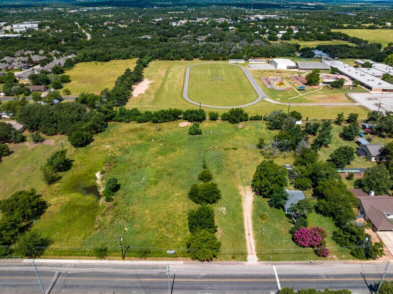 322 N Plant Ave, Boerne, TX for sale - Building Photo - Image 1 of 5