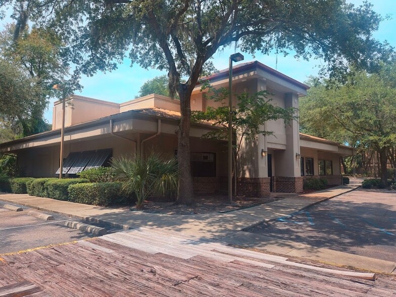 439 William Hilton Pky, Hilton Head Island, SC for lease - Building Photo - Image 1 of 8