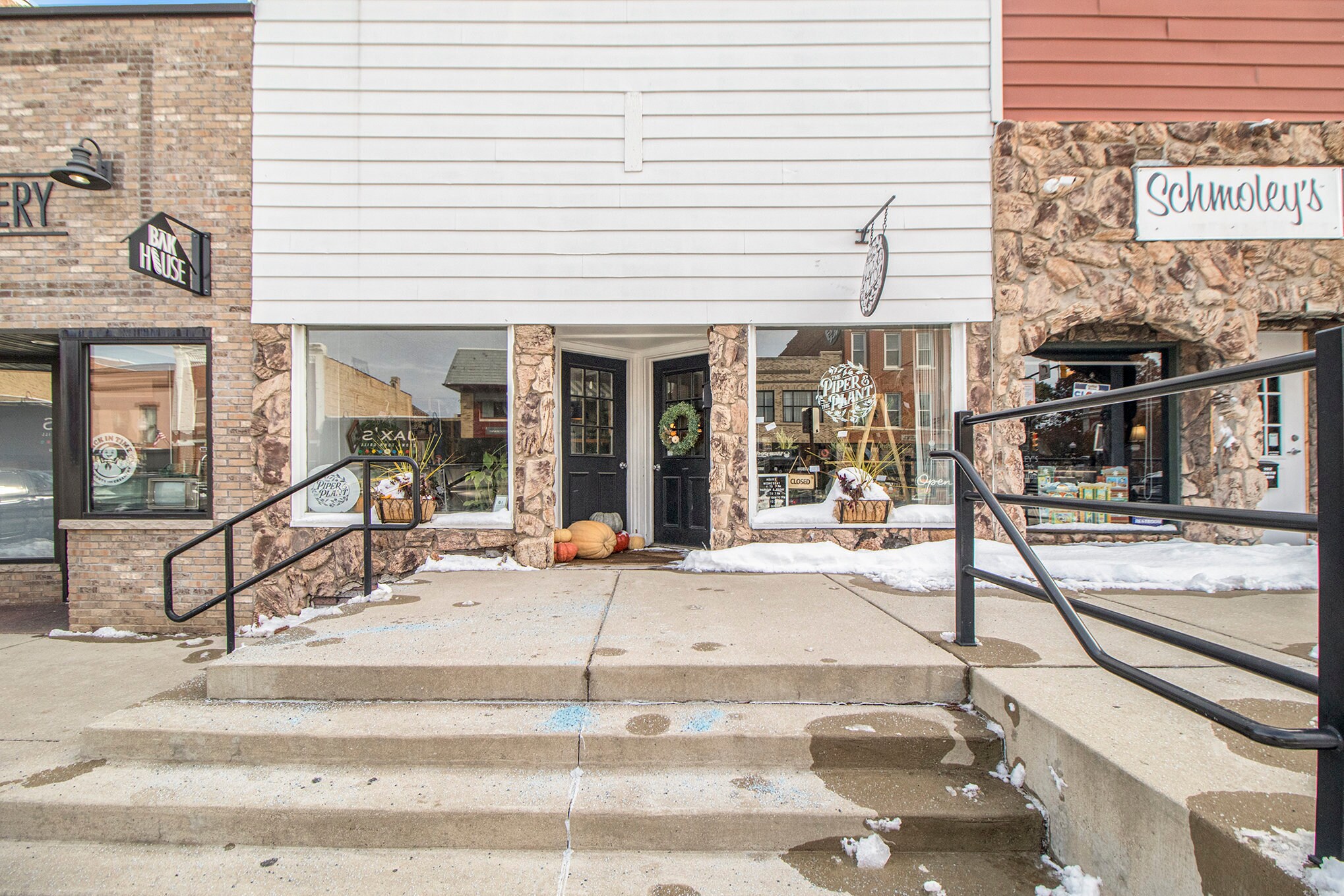 104-106 N Main St, Crown Point, IN for sale Building Photo- Image 1 of 17