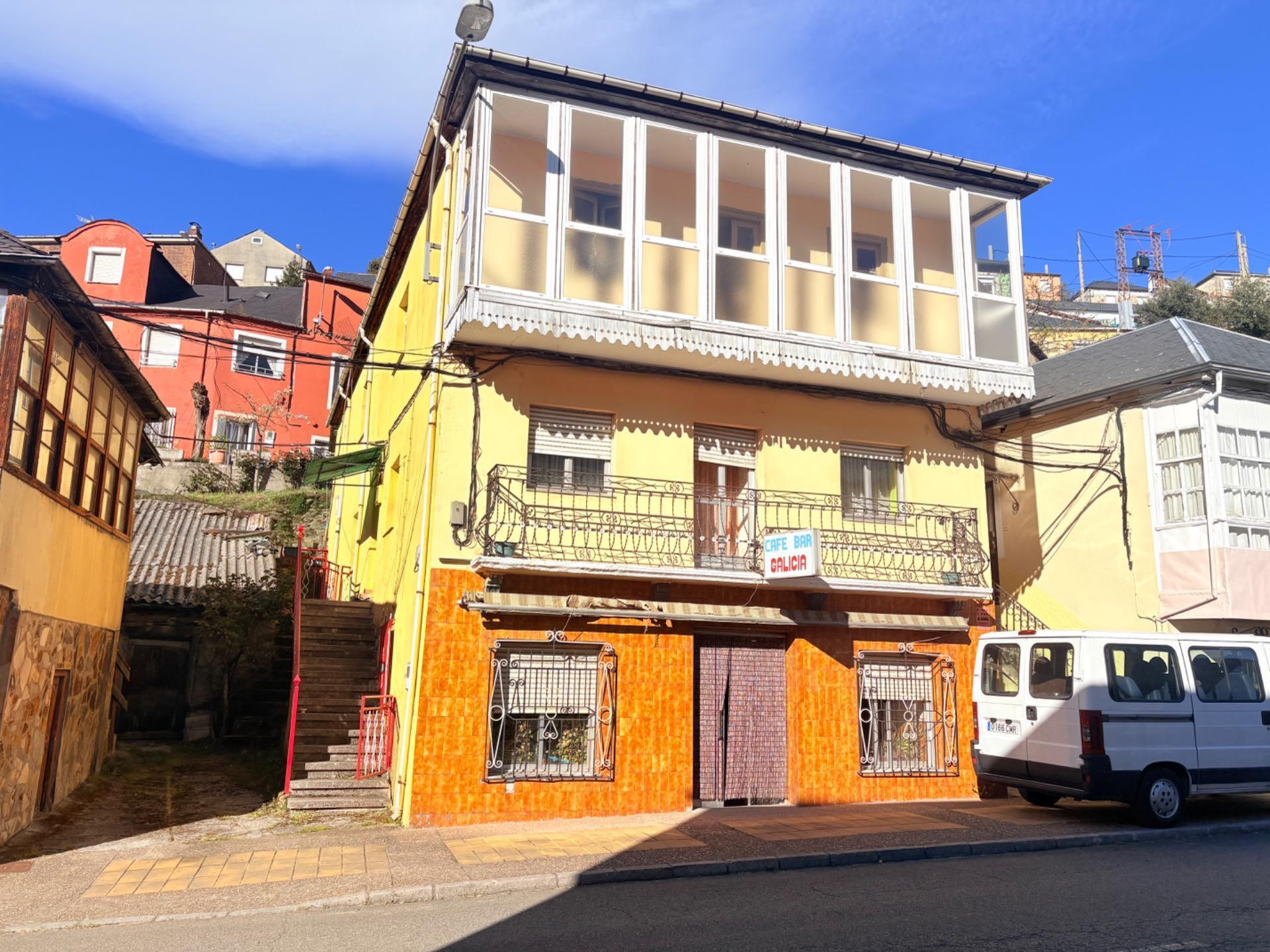  in Torre del Bierzo for sale Building Photo- Image 1 of 33