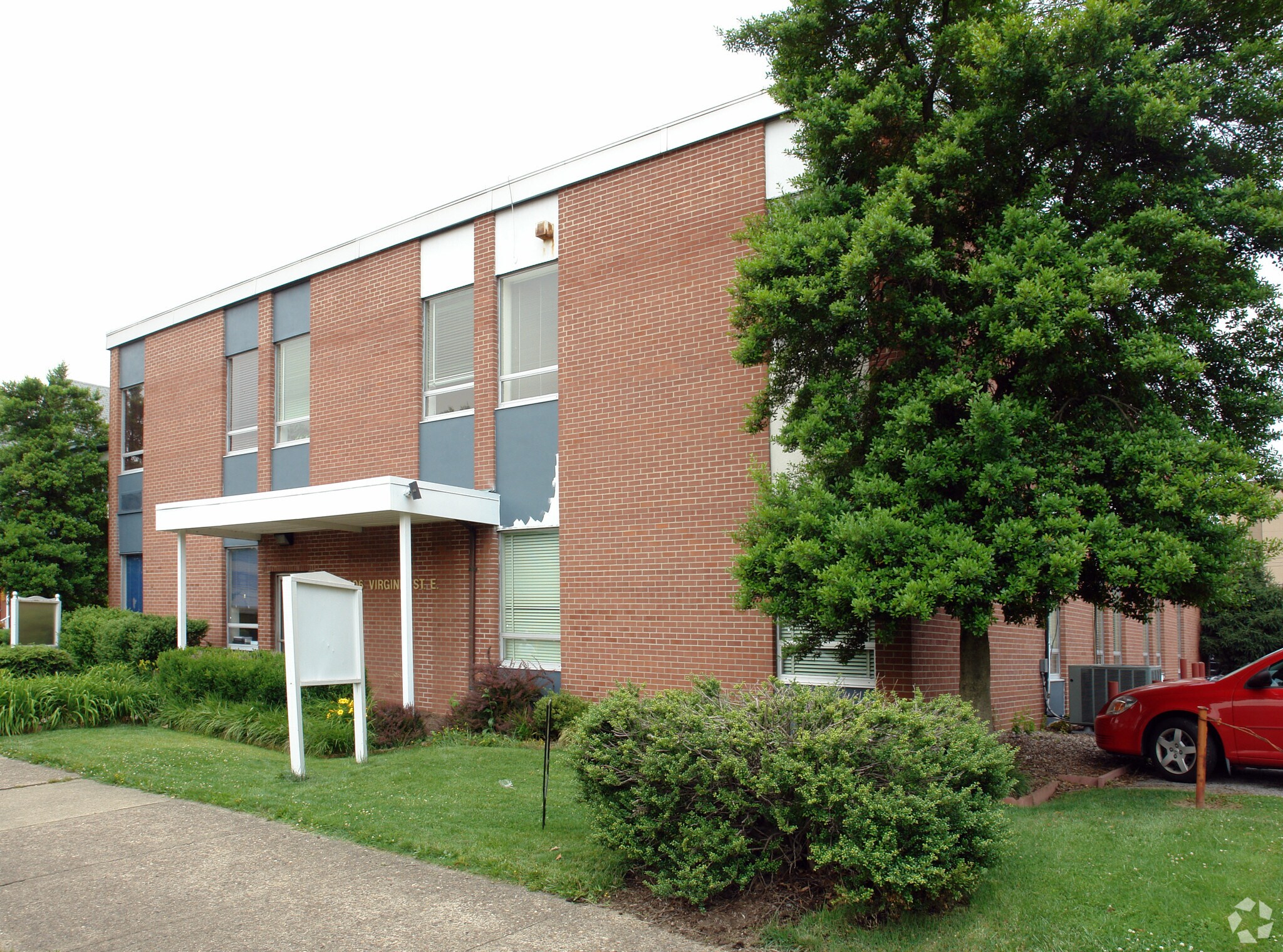 1206 Virginia St, Charleston, WV for sale Primary Photo- Image 1 of 1
