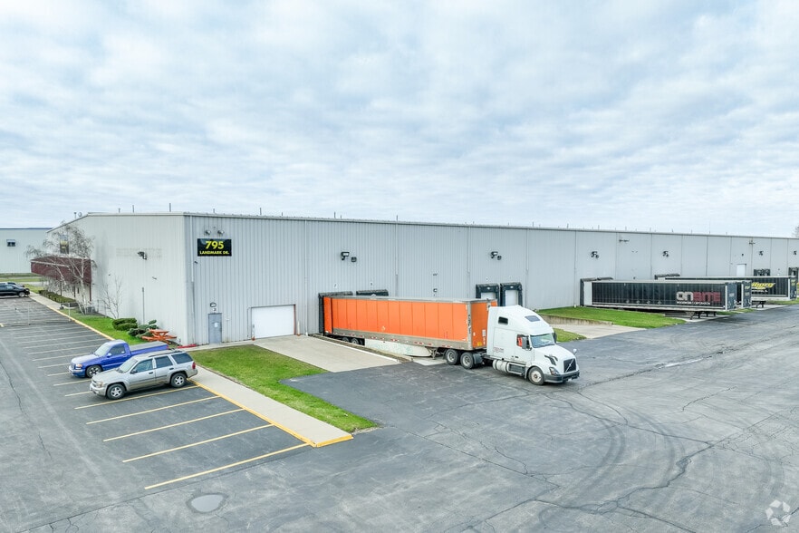 795 Landmark Dr, Belvidere, IL for sale - Primary Photo - Image 1 of 6