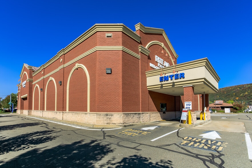 100 Conhocton St, Corning, NY for sale - Building Photo - Image 3 of 8