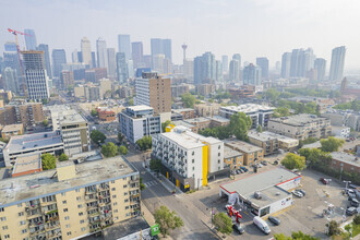 1904 4 St SW, Calgary, AB - aerial  map view