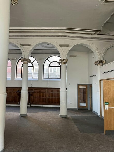 133-134 Aldersgate St, London for lease - Interior Photo - Image 3 of 5