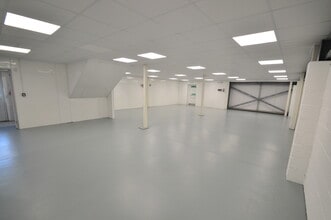 1-6 Lime Field South, South Molton for lease Interior Photo- Image 2 of 5