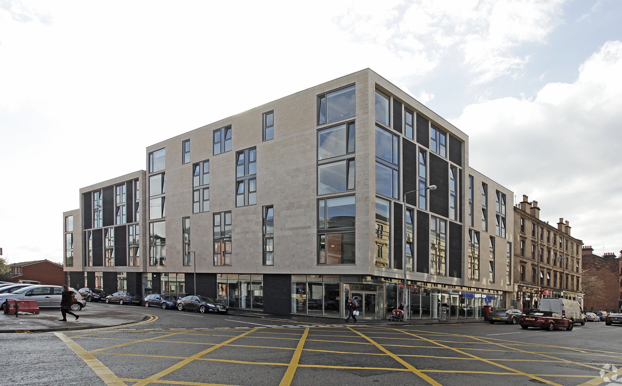 235-241 Dumbarton Rd, Glasgow for sale Primary Photo- Image 1 of 1