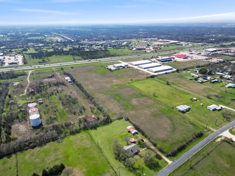 North Earl Rudder Freeway, Bryan, TX for sale - Building Photo - Image 2 of 6