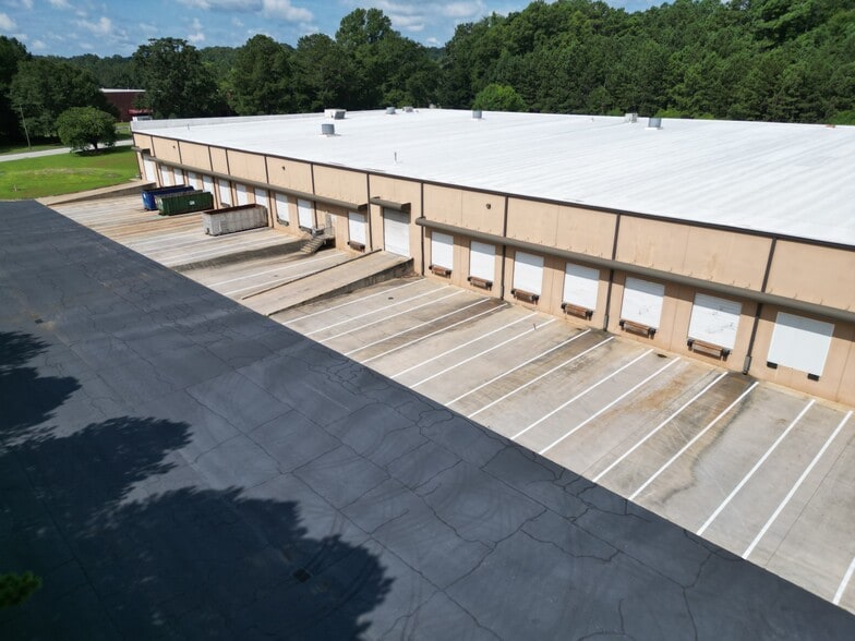 14161 Lake Forest Ct, Covington, GA for lease - Building Photo - Image 3 of 14