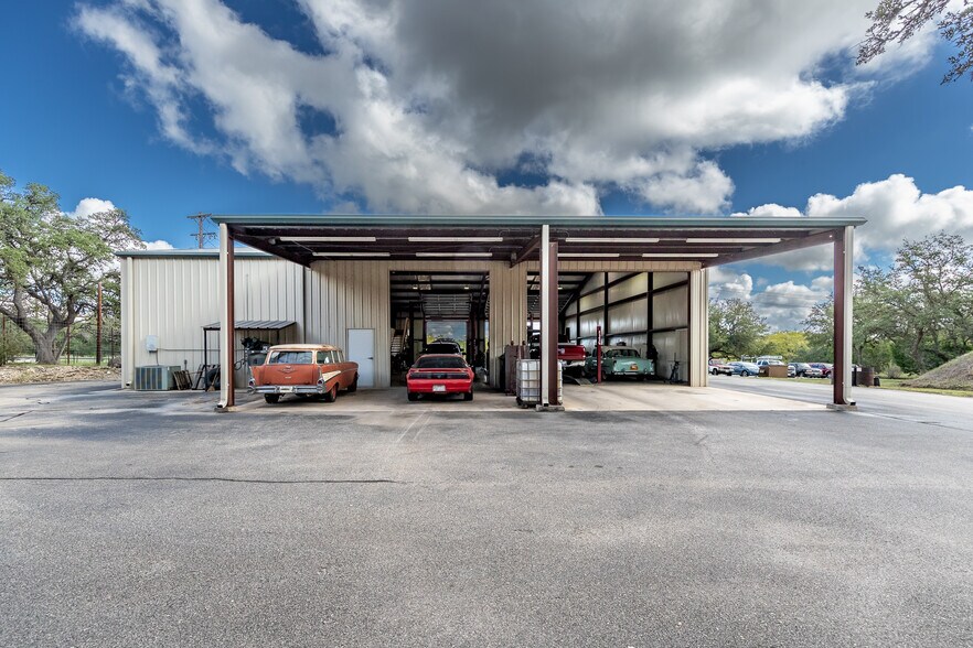 24921 State Highway 46 W, Spring Branch, TX for sale - Building Photo - Image 1 of 1