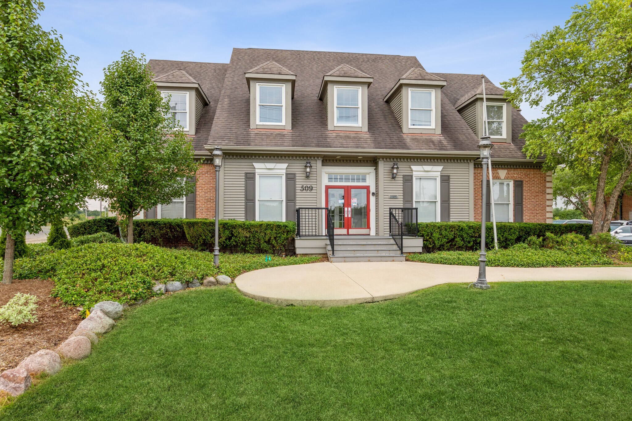 509 W Old Northwest Highway, Barrington, IL for lease Building Photo- Image 1 of 6