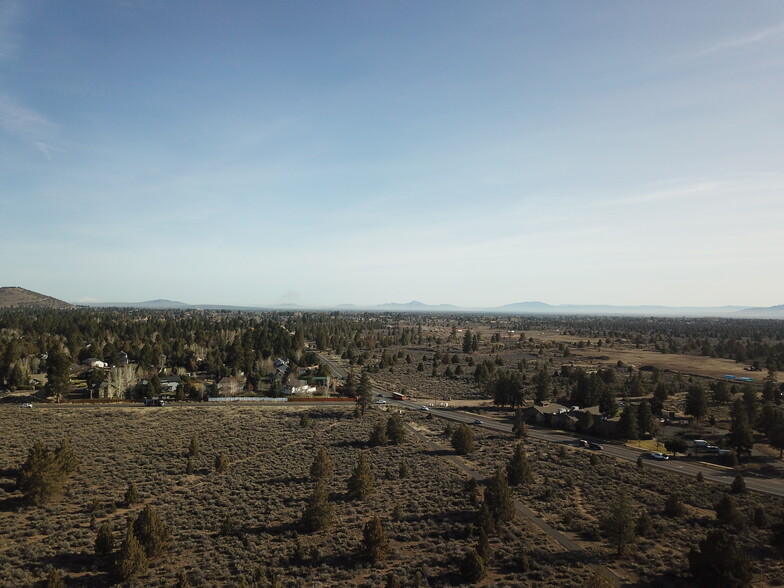 61105 Ferguson Rd, Bend, OR for sale - Building Photo - Image 3 of 5