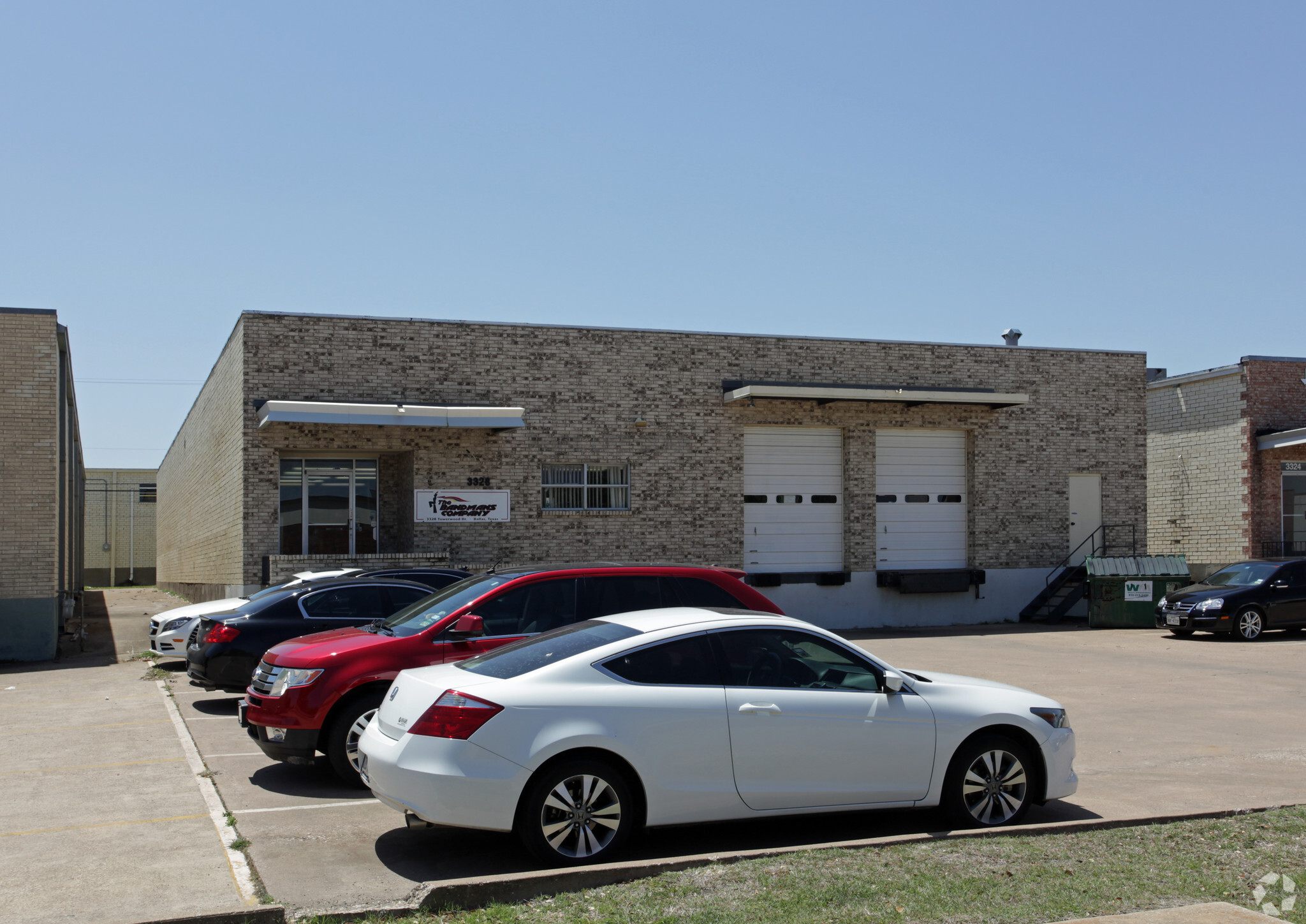 3328 Towerwood Dr, Farmers Branch, TX for lease Primary Photo- Image 1 of 3