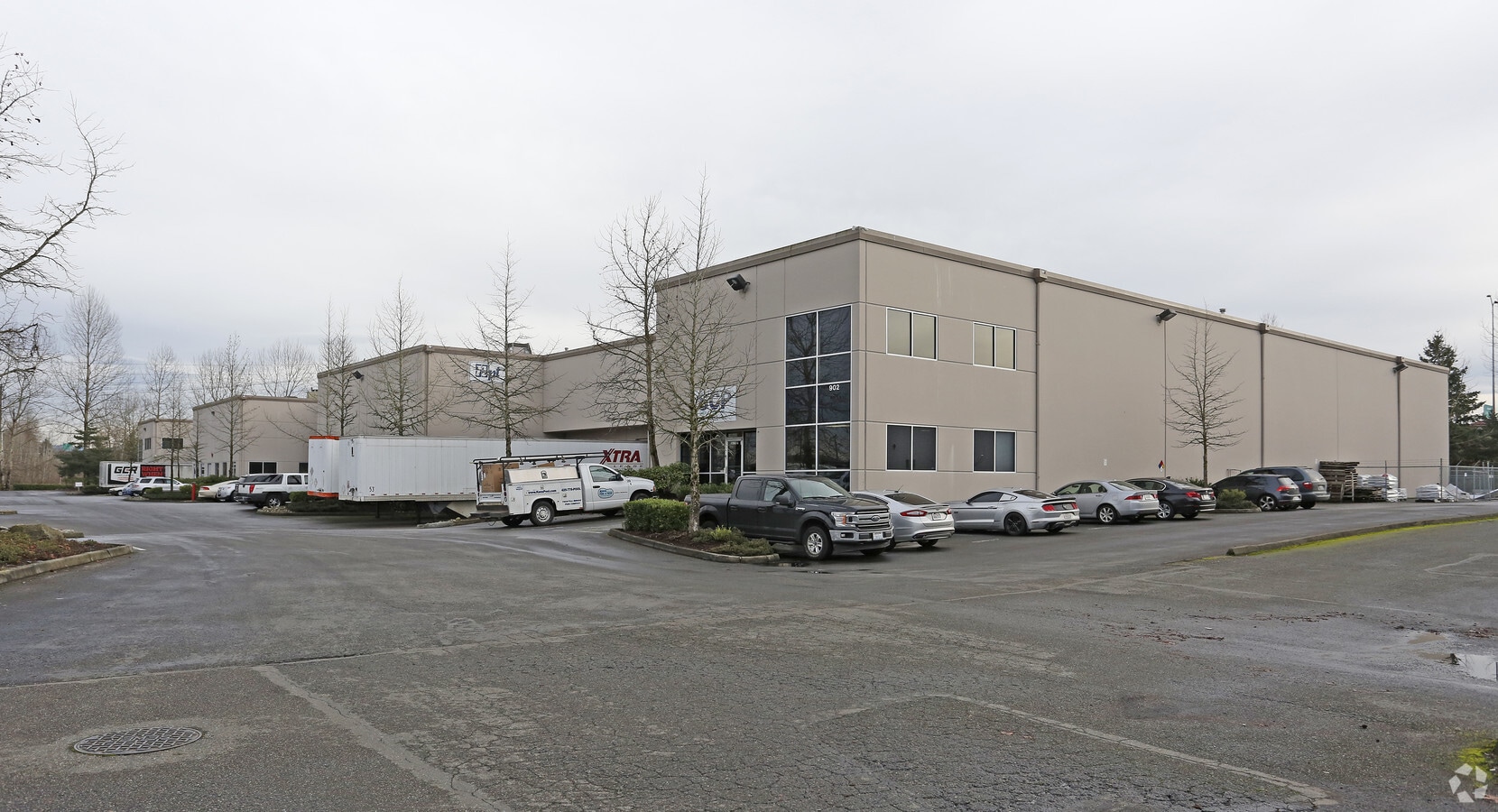 902 4th St SW, Auburn, WA 98001