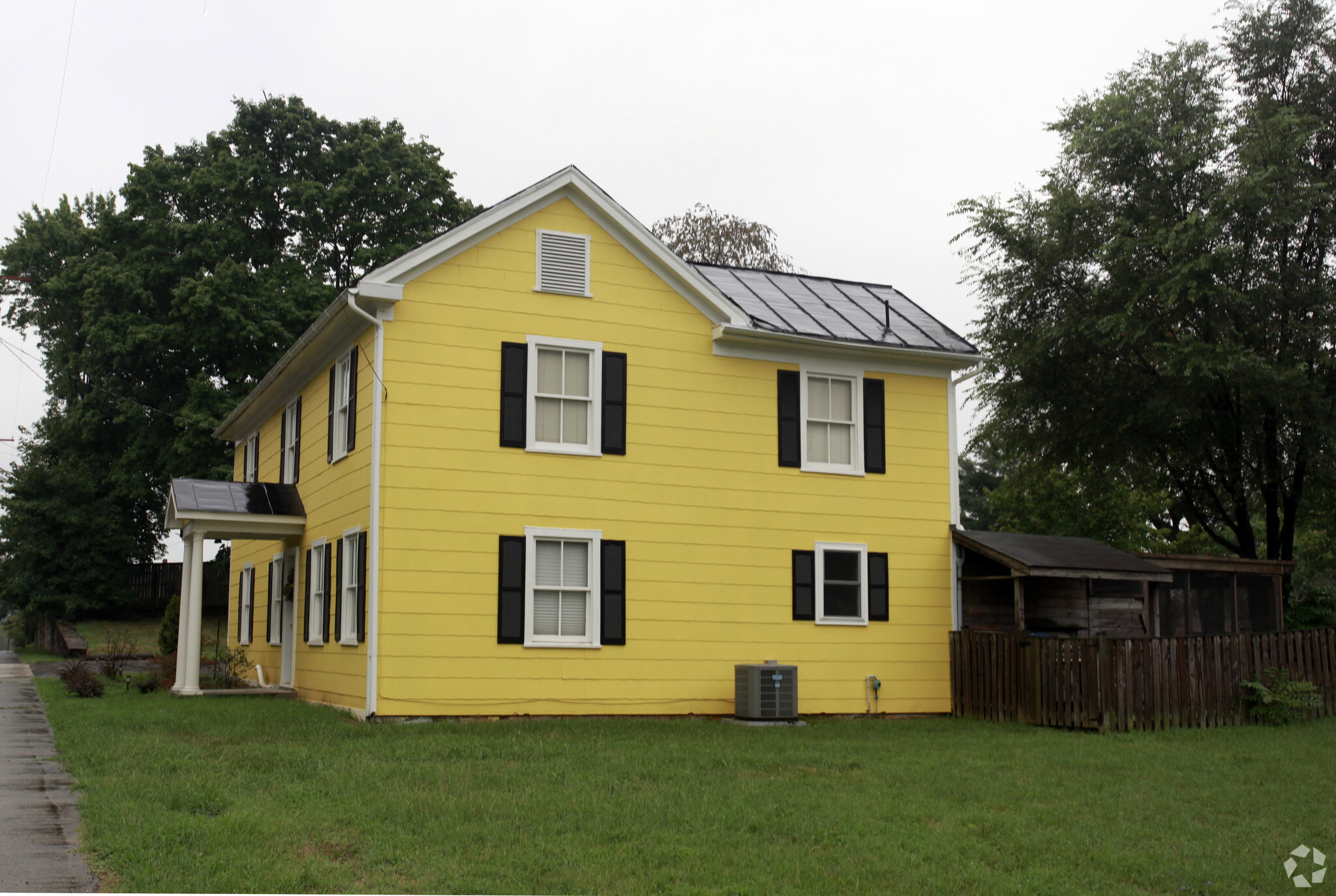 16 S Greenway Ave, Boyce, VA for sale Primary Photo- Image 1 of 1