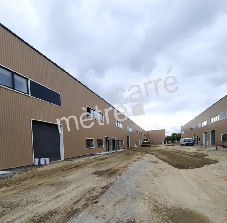 Flex in Carquefou for lease Building Photo- Image 1 of 6
