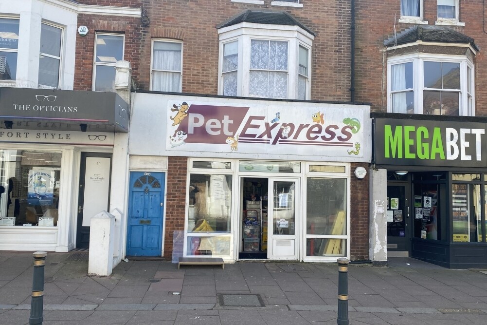 43 Western Rd, Bexhill On Sea for sale Primary Photo- Image 1 of 1