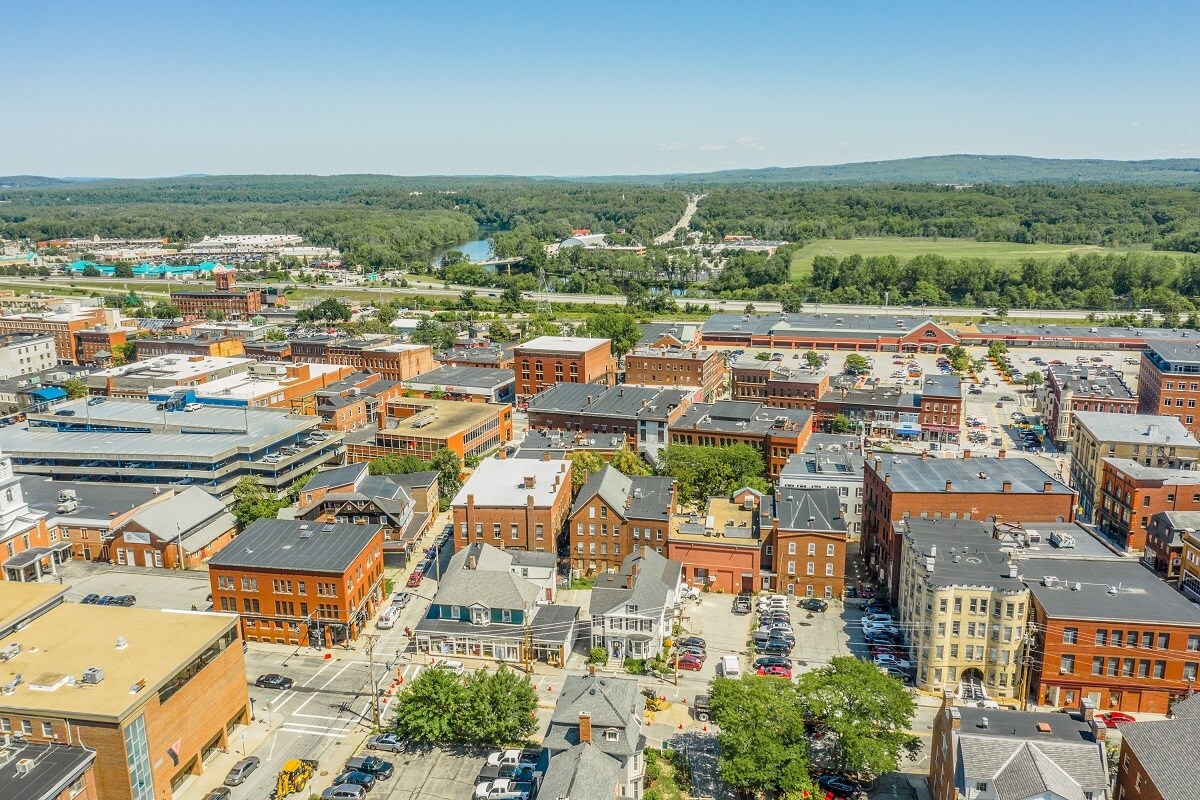 15 Bicentennial Sq, Concord, NH 03301 BSQ Business Suites