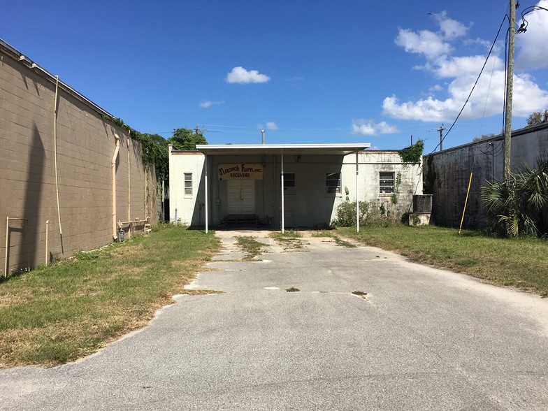 113 N Summit St, Crescent City, FL for lease - Building Photo - Image 3 of 4