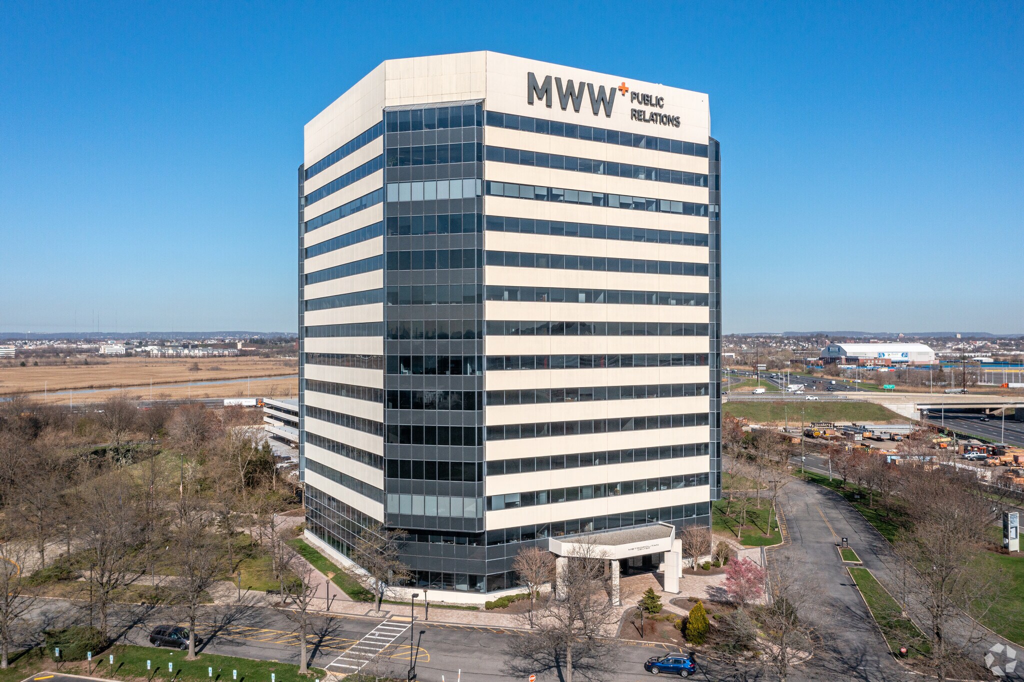 1 Meadowlands Plz, East Rutherford, NJ for lease Primary Photo- Image 1 of 10