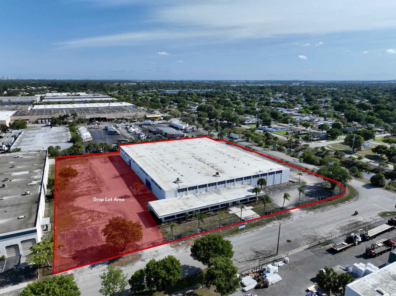 1600 Nw 165th St, Miami, FL for lease Building Photo- Image 1 of 2