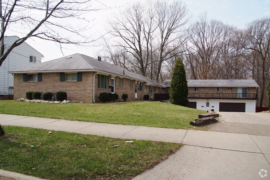 450 Zahn Dr, Akron, OH for sale - Primary Photo - Image 1 of 1