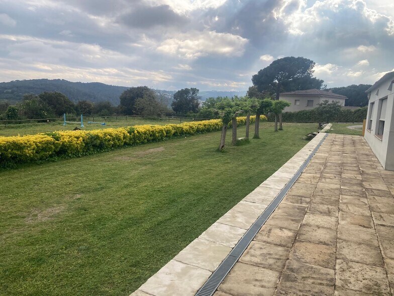 Specialty in Bigues i Riells del Fai, Barcelona for sale - Building Photo - Image 3 of 9