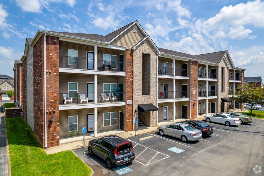 2370 Cave Mill Station Blvd, Bowling Green, KY for sale - Primary Photo - Image 1 of 1