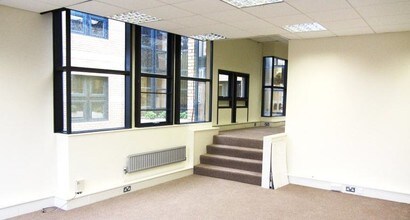 329-333 Latimer Rd, London for sale Interior Photo- Image 2 of 10