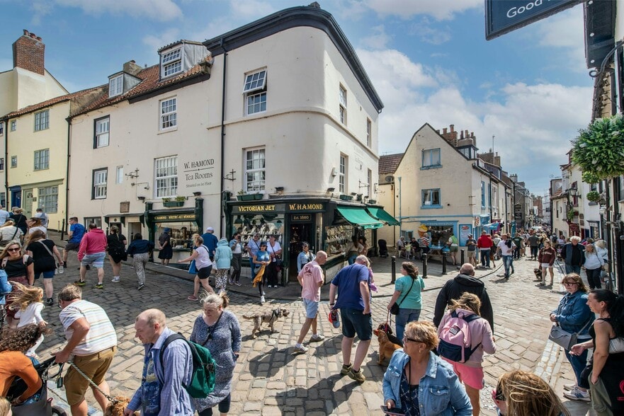 112-113 Church St, Whitby for sale - Building Photo - Image 1 of 13