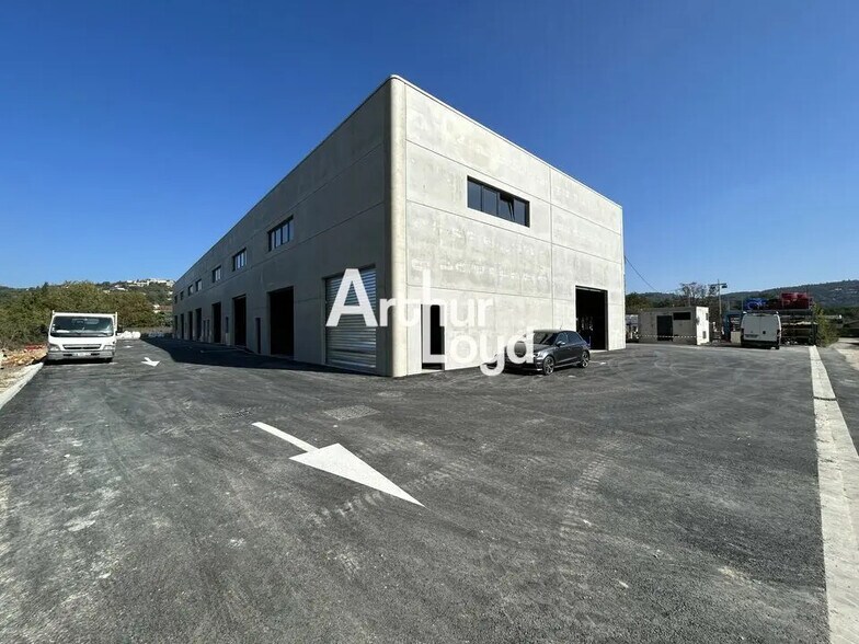 Flex in Montauroux for lease - Building Photo - Image 1 of 4