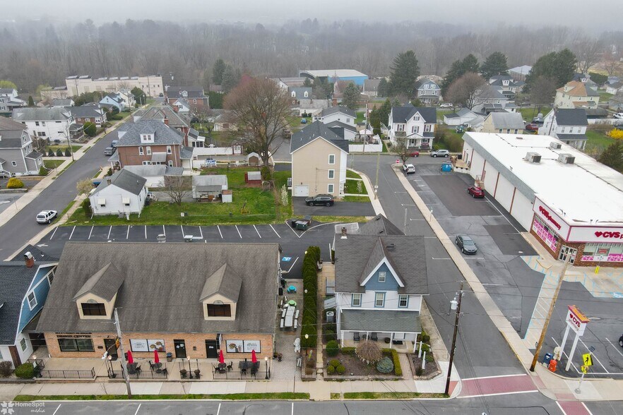 1322 Main St, Hellertown, PA 18055